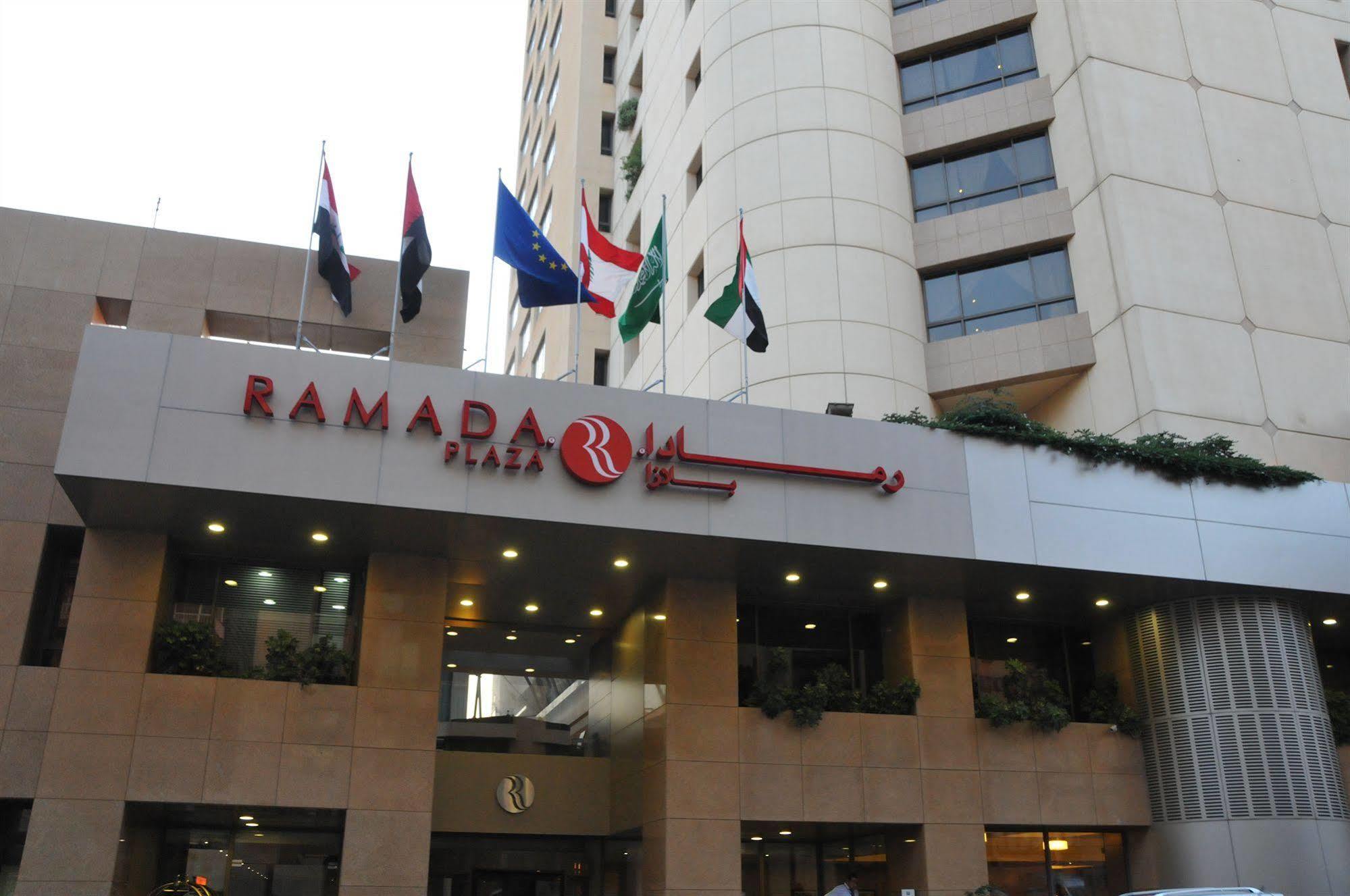 Ramada Plaza By Wyndham Beirut Raouche Hotell Exteriör bild
